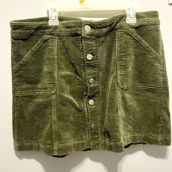 Wild Fable Green Corduroy Mini Skirt - Picture 1 of 6